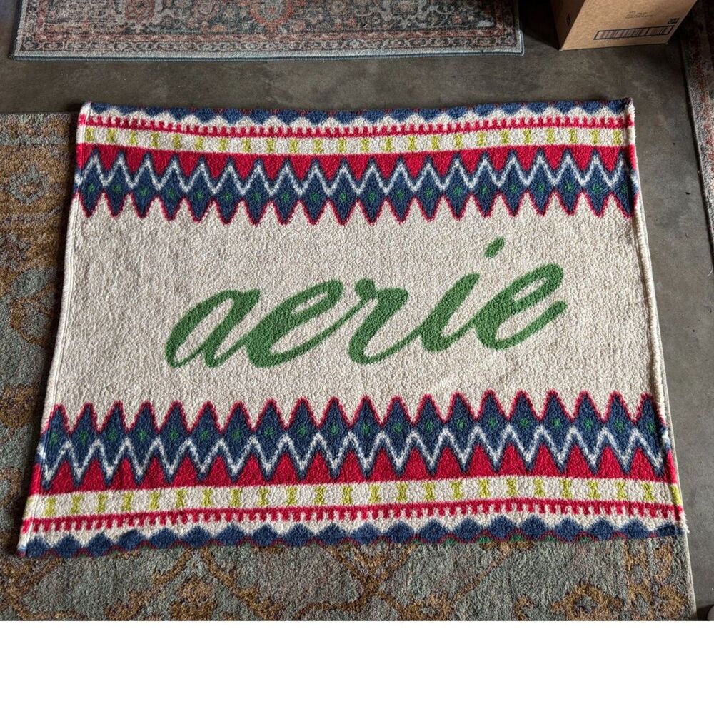 Aerie Southwest Chevron Sherpa Fleece Throw Blanket 50x60 Boho Holiday Dorm